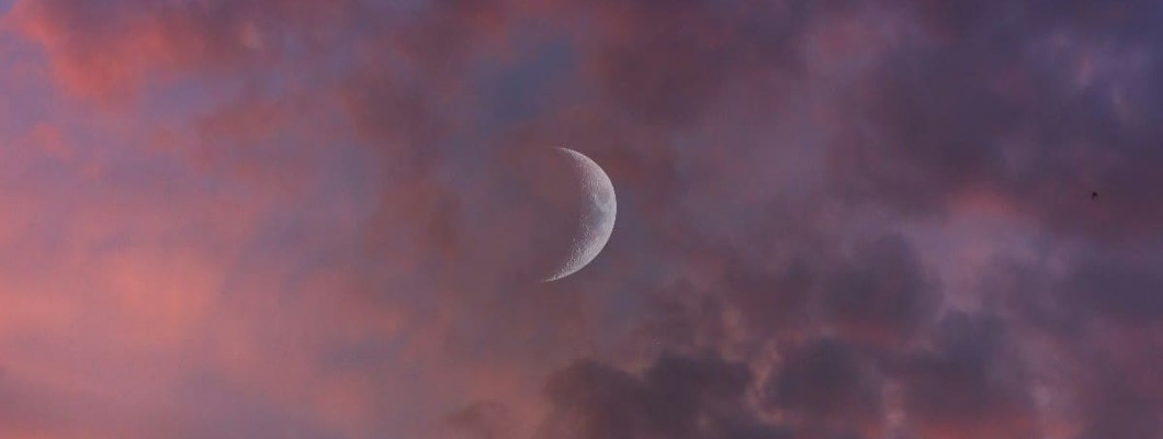 Ritual pentru Luna Nouă în Leu din iulie - întoarce-te la simplitate! Ritual pentru Luna Nouă în Leu din iulie - întoarce-te la simplitate!