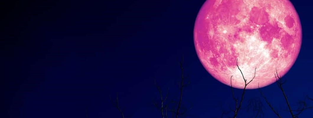 Super Luna Plină ”Căpșunică” îți spune să nu iei lucrurile prea în serios