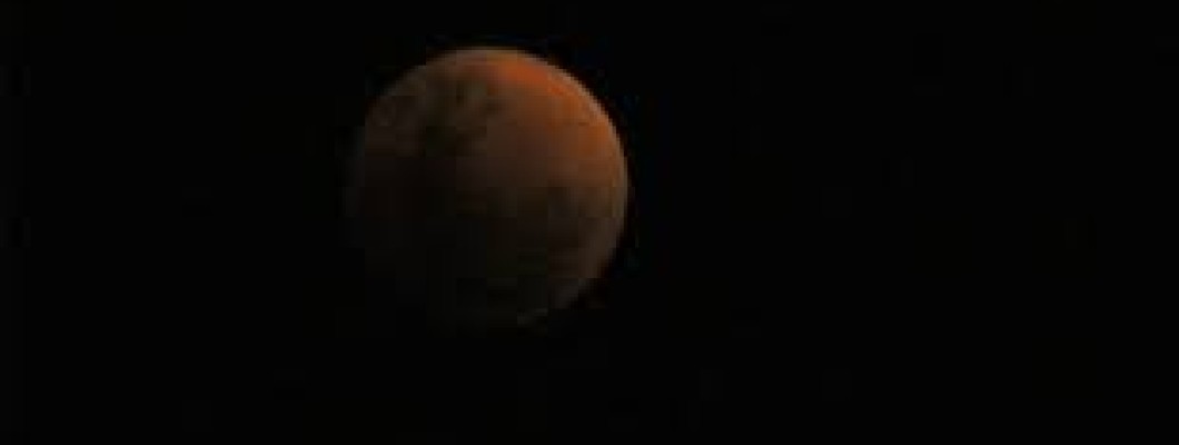Eclipsa de Lună Plină în Taur încheie un ciclu ce a început în 2021!